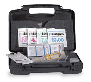 Oakton® Waterproof pHTestr 10 Pocket pH Tester and Calibration Kit
