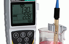 Oakton® Waterproof pH 150 Portable Meter with SJ All-in-One Electrode