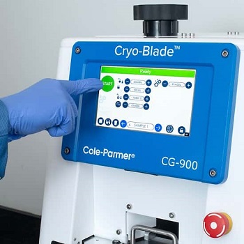 Cryogenic grinder interface